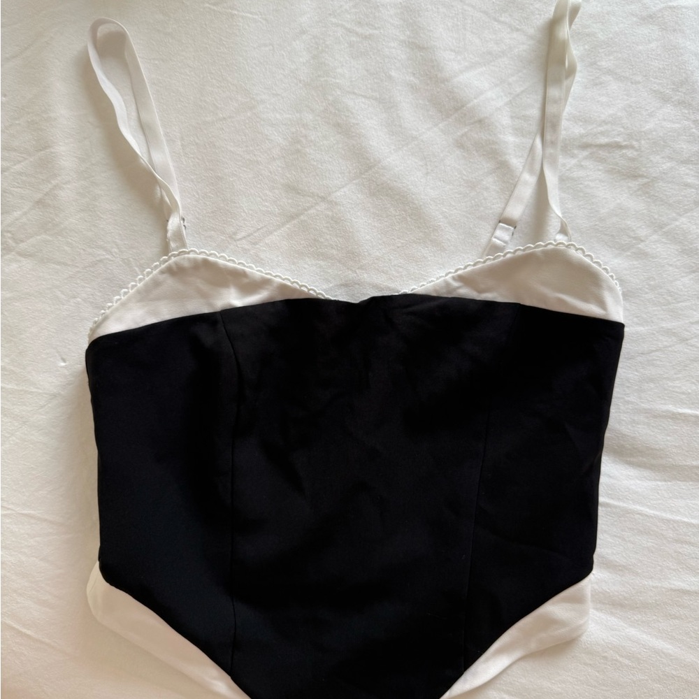 White Fox Boutique Black and White Tank Top